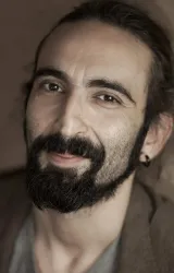 Фырат Таныш